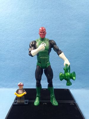 DC UNIVERSE CLASSICS ABIN SUR (P/O)