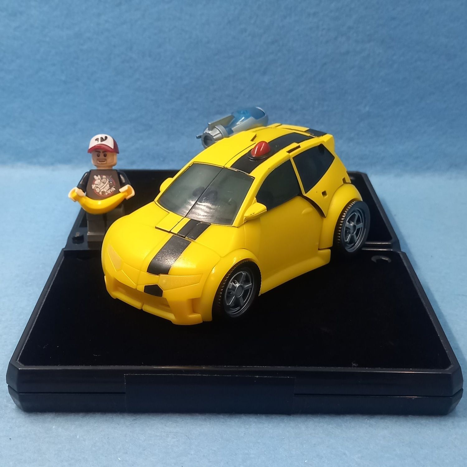 TRANSFORMERS BUMBLBEE (P/O)