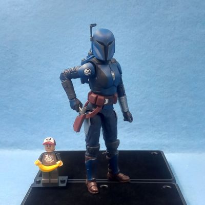 STAR WARS 6&quot; MANDALORIAN NITE OWL (P/O)