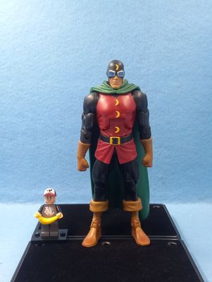 DC UNIVERSE DR. MID-NITE (P/O)
