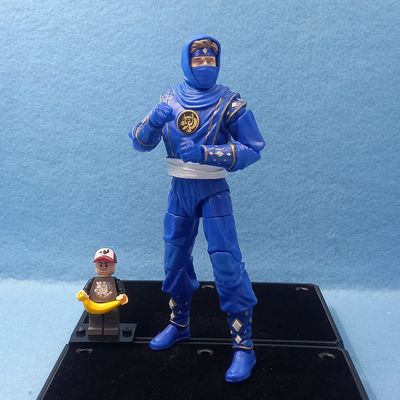 POWER RANGERS LIGHTING COLLECTION NINJA BLUE RANGER (P/O)