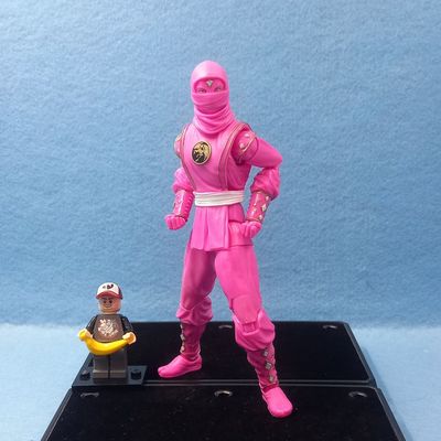 POWER RANGERS LIGHTING COLLECTION NINJA PINK RANGER (P/O)