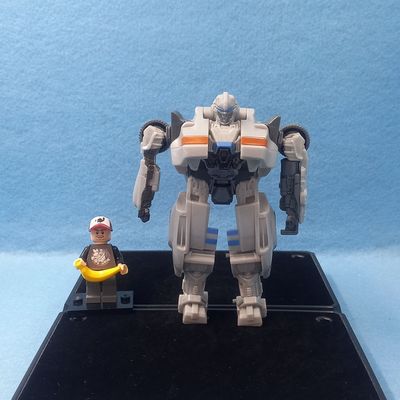 TRANSFORMERS MIRAGE (P/O)