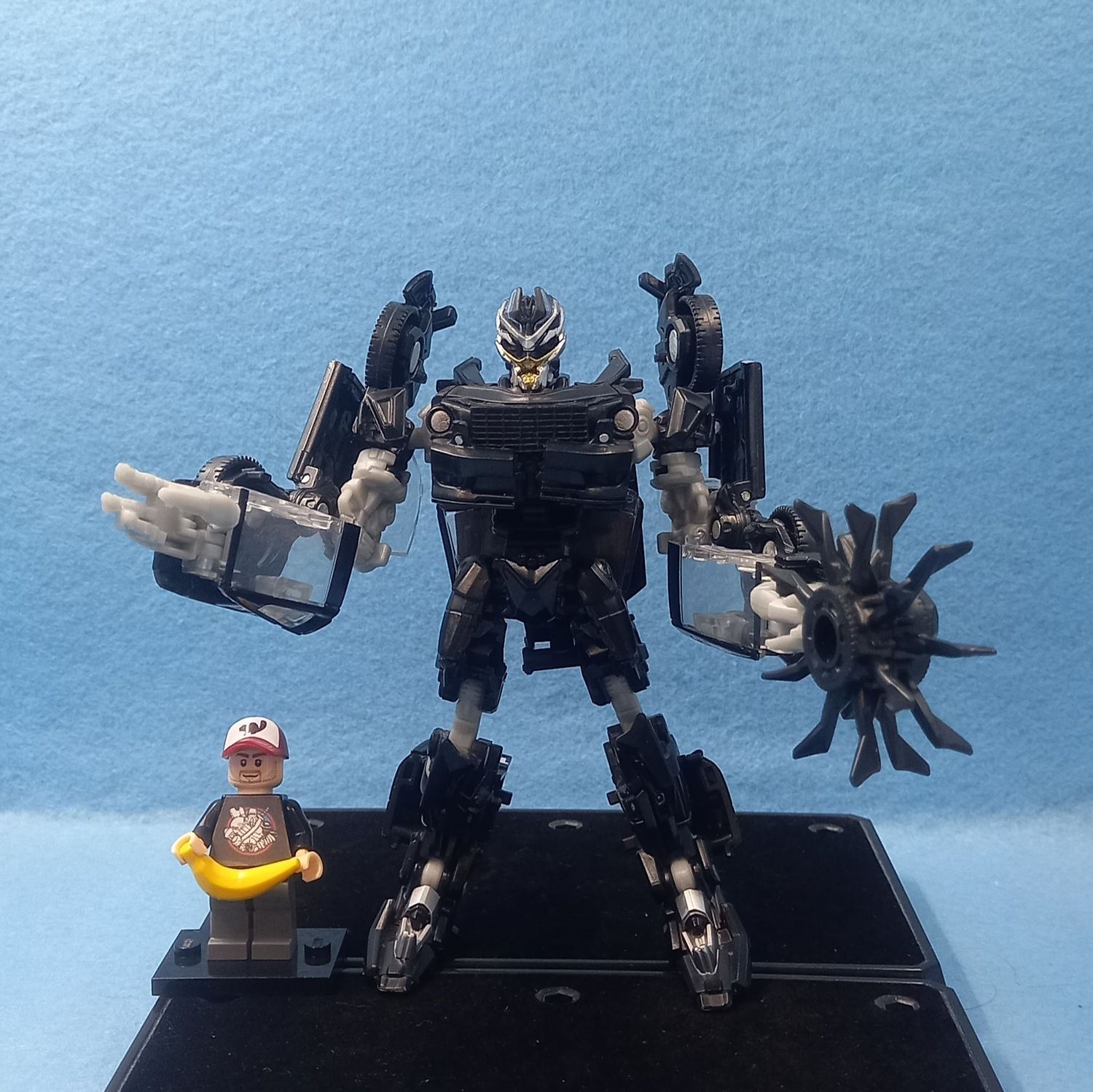 TRANSFORMERS BARRICADE (P/O)