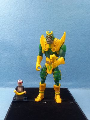 DC UNIVERSE PARADEMON (GREEN) (P/O)