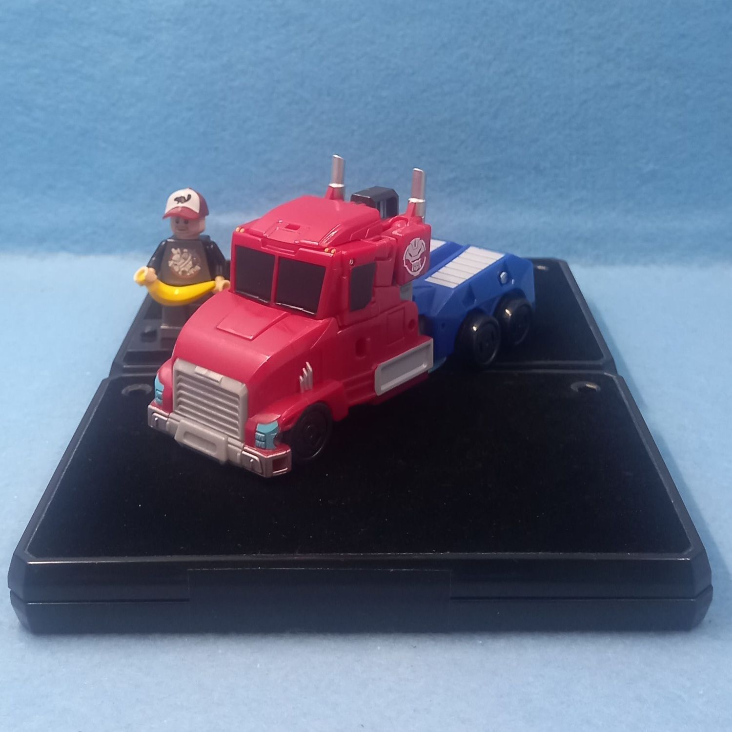 TRANSFORMERS OPTIMUS PRIME (P/O)