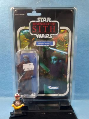 STAR WARS 3.75" AAYLA SECURA (P/O)