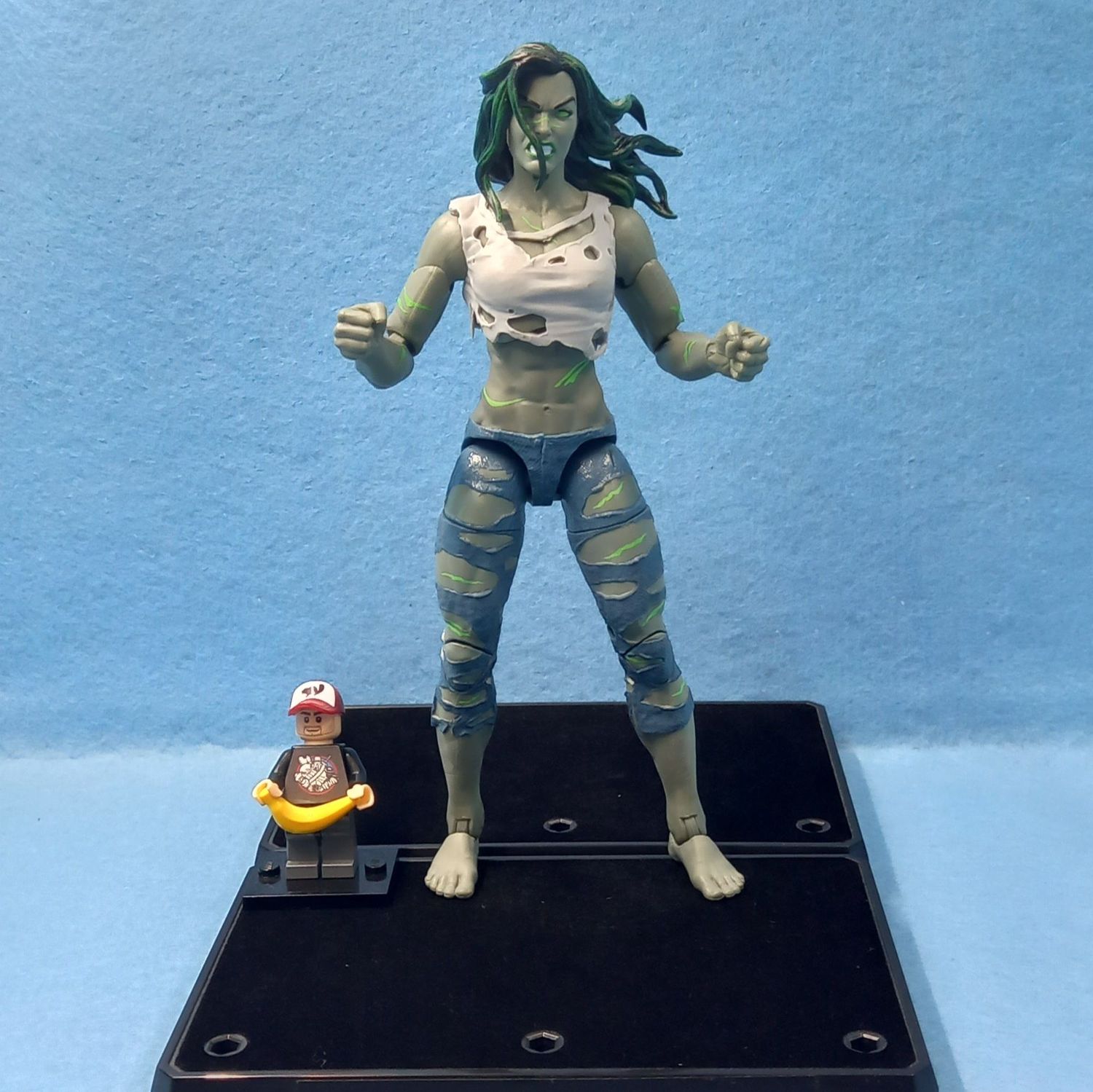 MARVEL LEGENDS SHE-HULK (P/O)