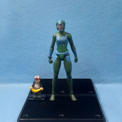 MARVEL LEGENDS NAKIA (P/O)