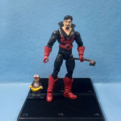 MARVEL LEGENDS BLACK TOM (P/O)