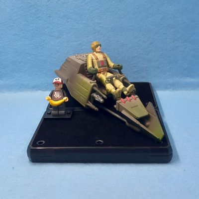 STAR WARS 3.75" SPEEDER BIKE WITH PILOT (P/O)