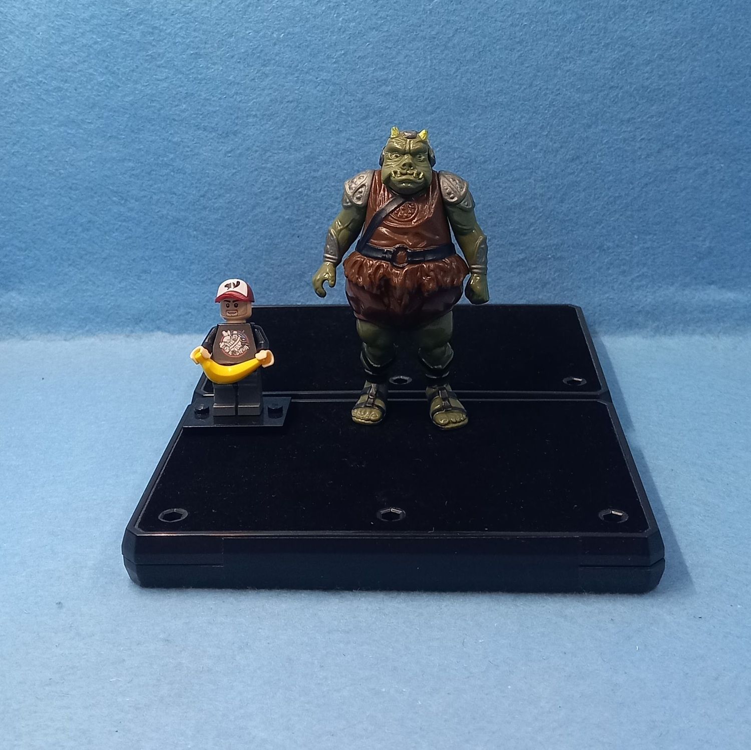 STAR WARS 3.75" GAMORREAN GUARD (P/O)