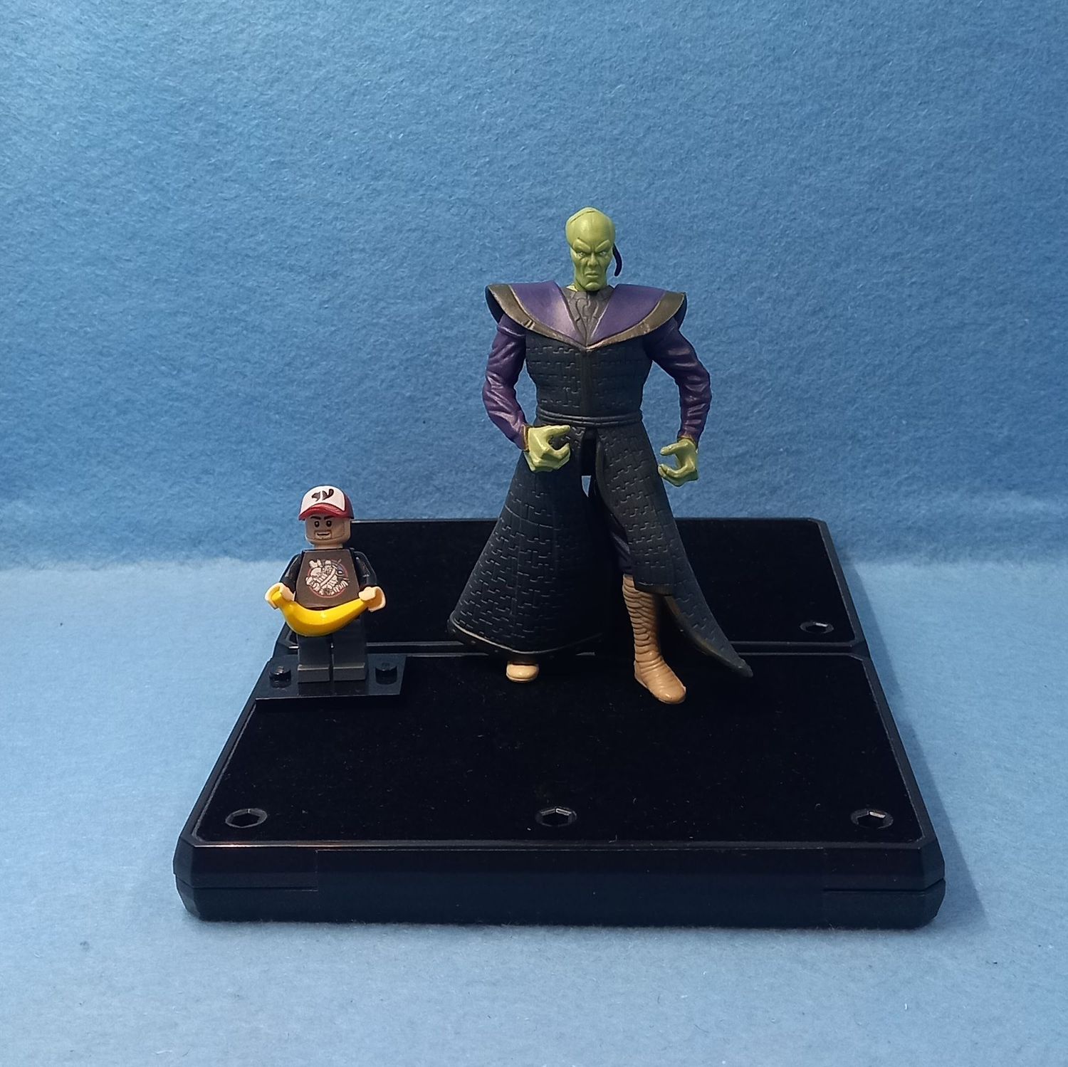 STAR WARS 3.75" PRINCE XIZOR (P/O)