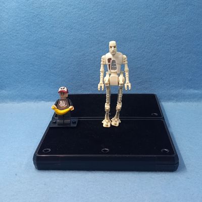 STAR WARS 3.75" 8D8 (P/O)