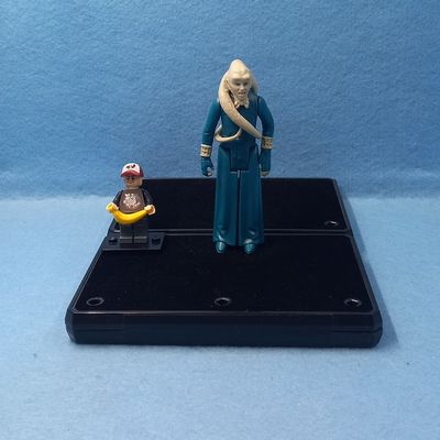 STAR WARS 3.75" BIB FORTUNA (P/O)