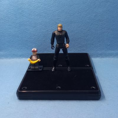 STAR WARS 3.75" LUKE SKYWALKER (P/O)