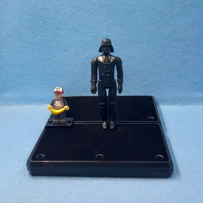 STAR WARS 3.75" DARTH VADER (P/O)