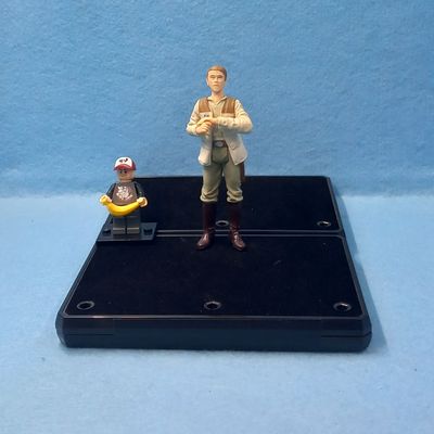 STAR WARS 3.75" RAYMUS ANTILLES (P/O)