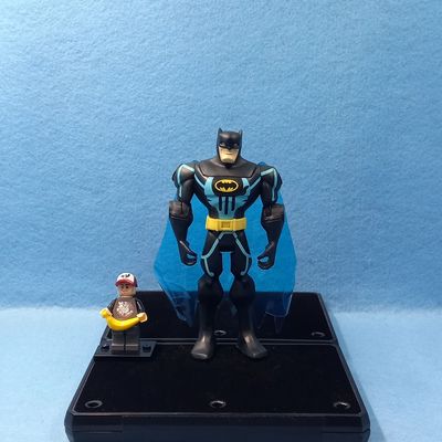 MATTEL DC SPINE SHOCKER BATMAN (P/O)