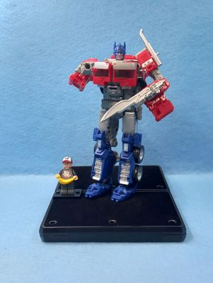 TRANSFORMERS OPTIMUS PRIME (P/O)