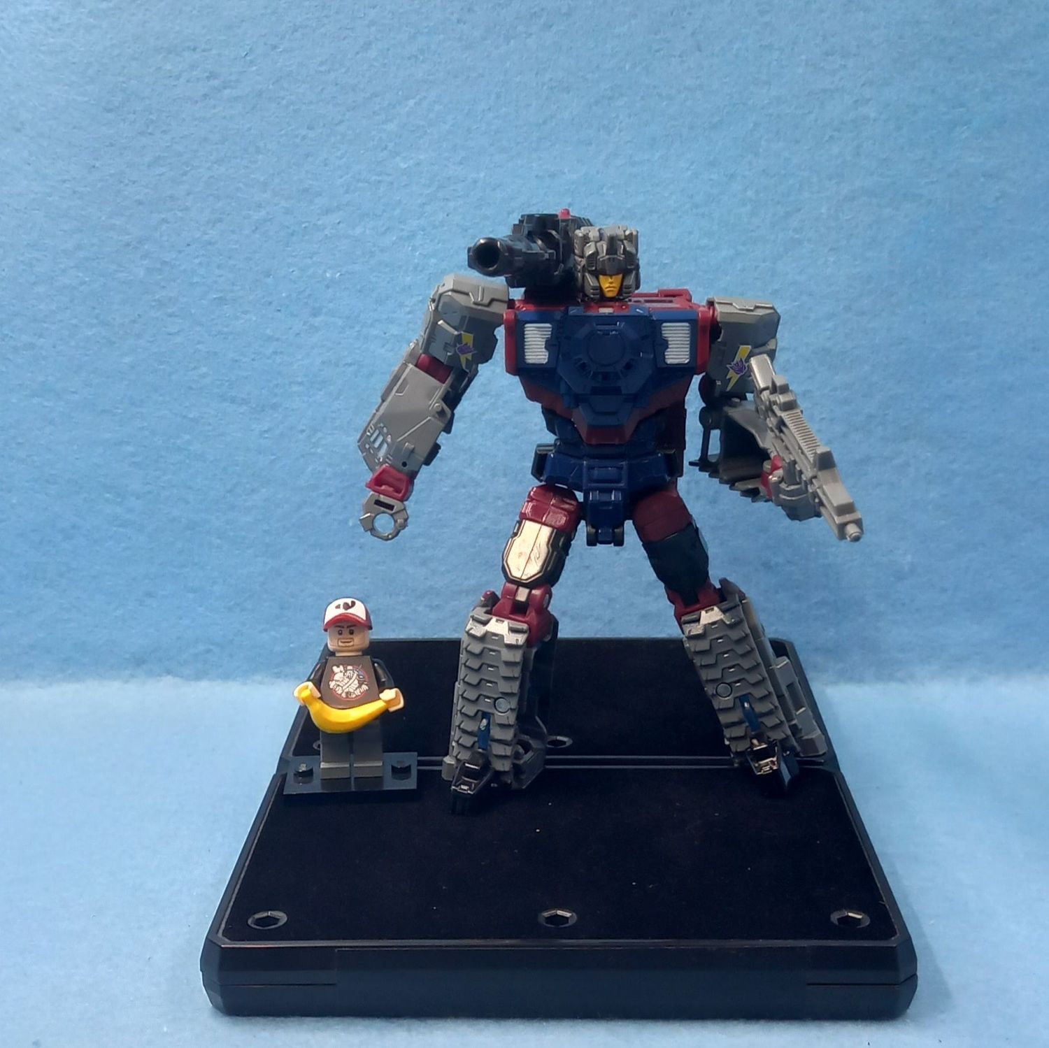 TRANSFORMERS QUAKE (P/O)