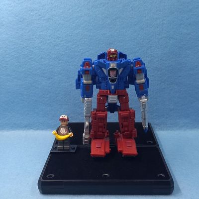 TRANSFORMERS SLAMDANCE (P/O)