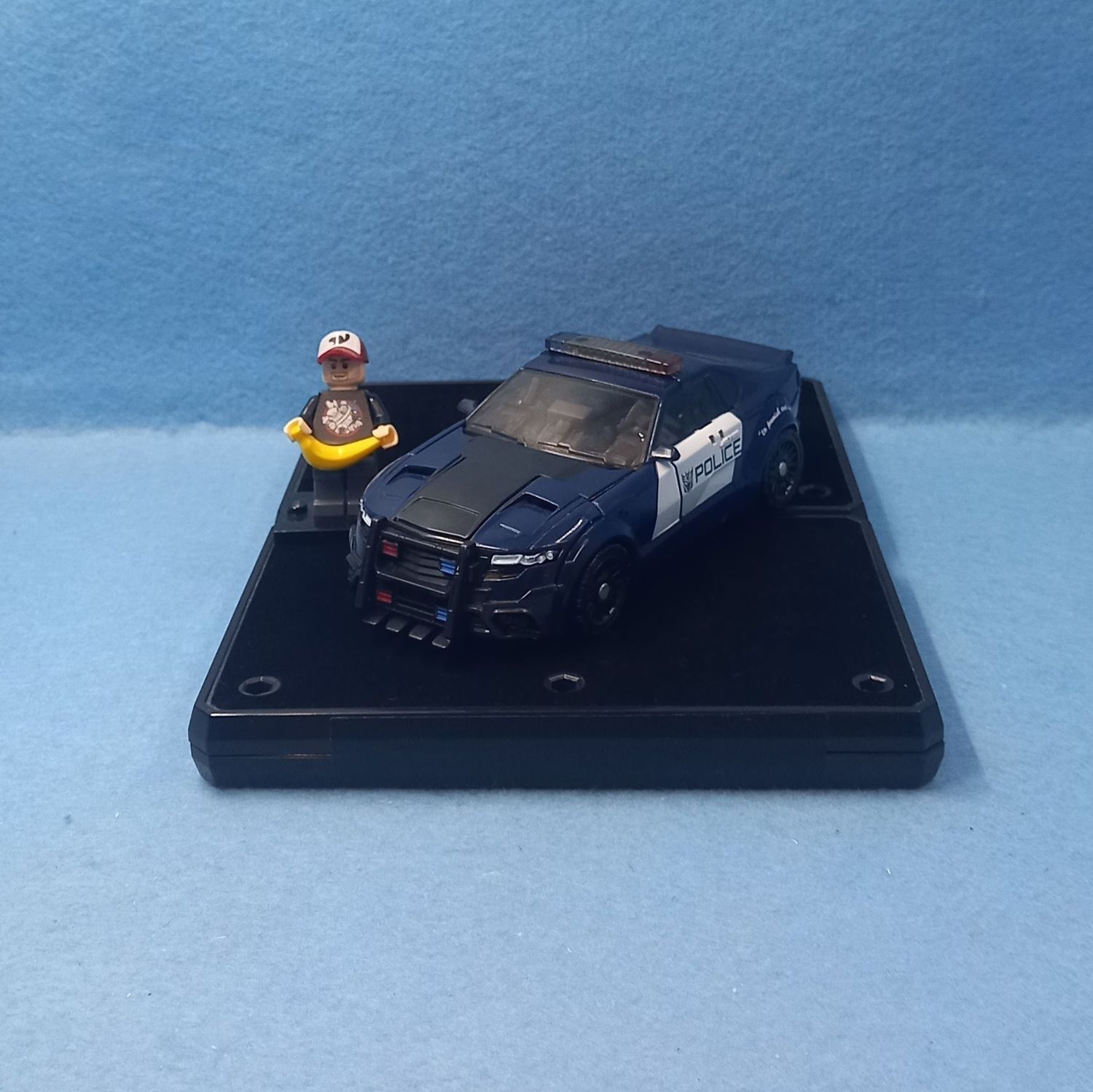 TRANSFORMERS BARRICADE (P/O)