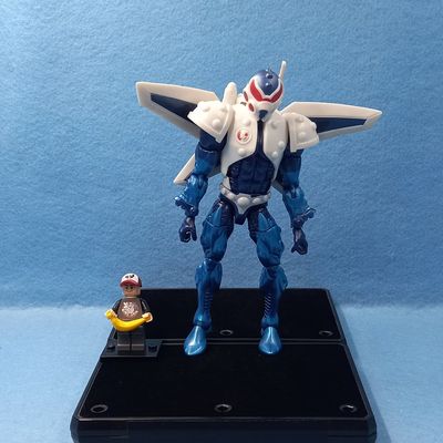 MARVEL LEGENDS MACH-I (P/O)