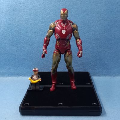 MARVEL LEGENDS IRON MAN (P/O)