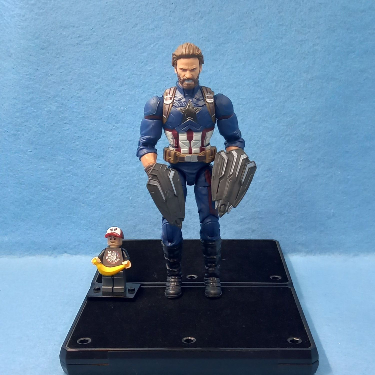 MARVEL LEGENDS CAPTAIN AMERICA (P/O)