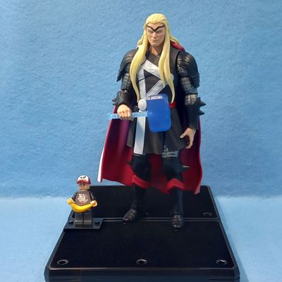 MARVEL LEGENDS THOR (HERALD OF GALACTUS) (P/O)