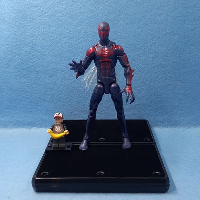MARVEL LEGENDS SPIDER-MAN 2099 (P/O)