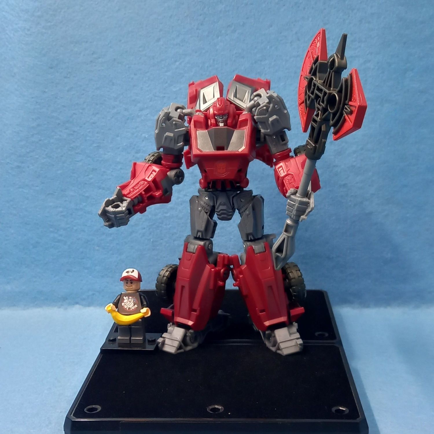 TRANSFORMERS IRONHIDE (P/O)