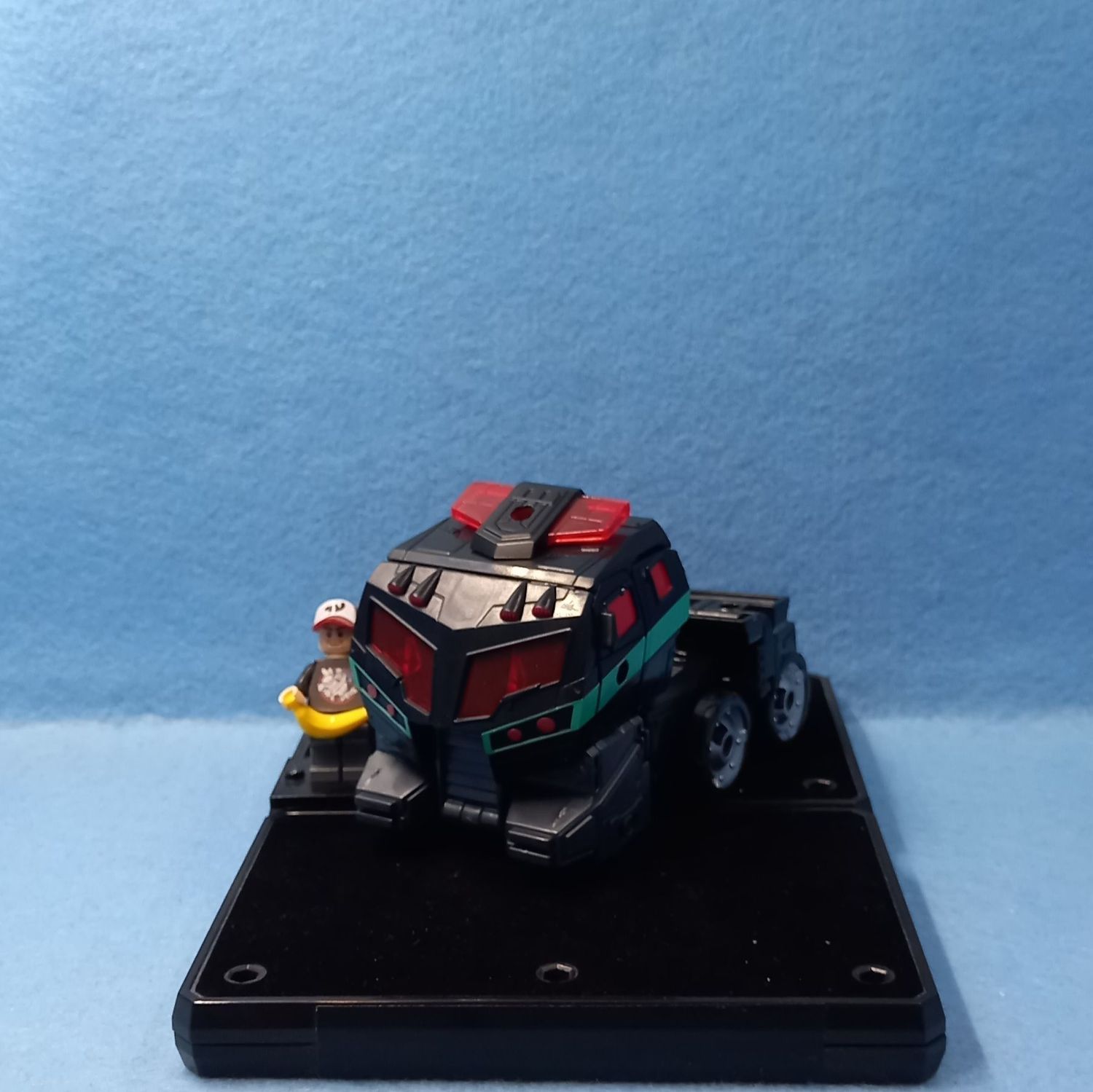 TRANSFORMERS NEMESIS PRIME (P/O)