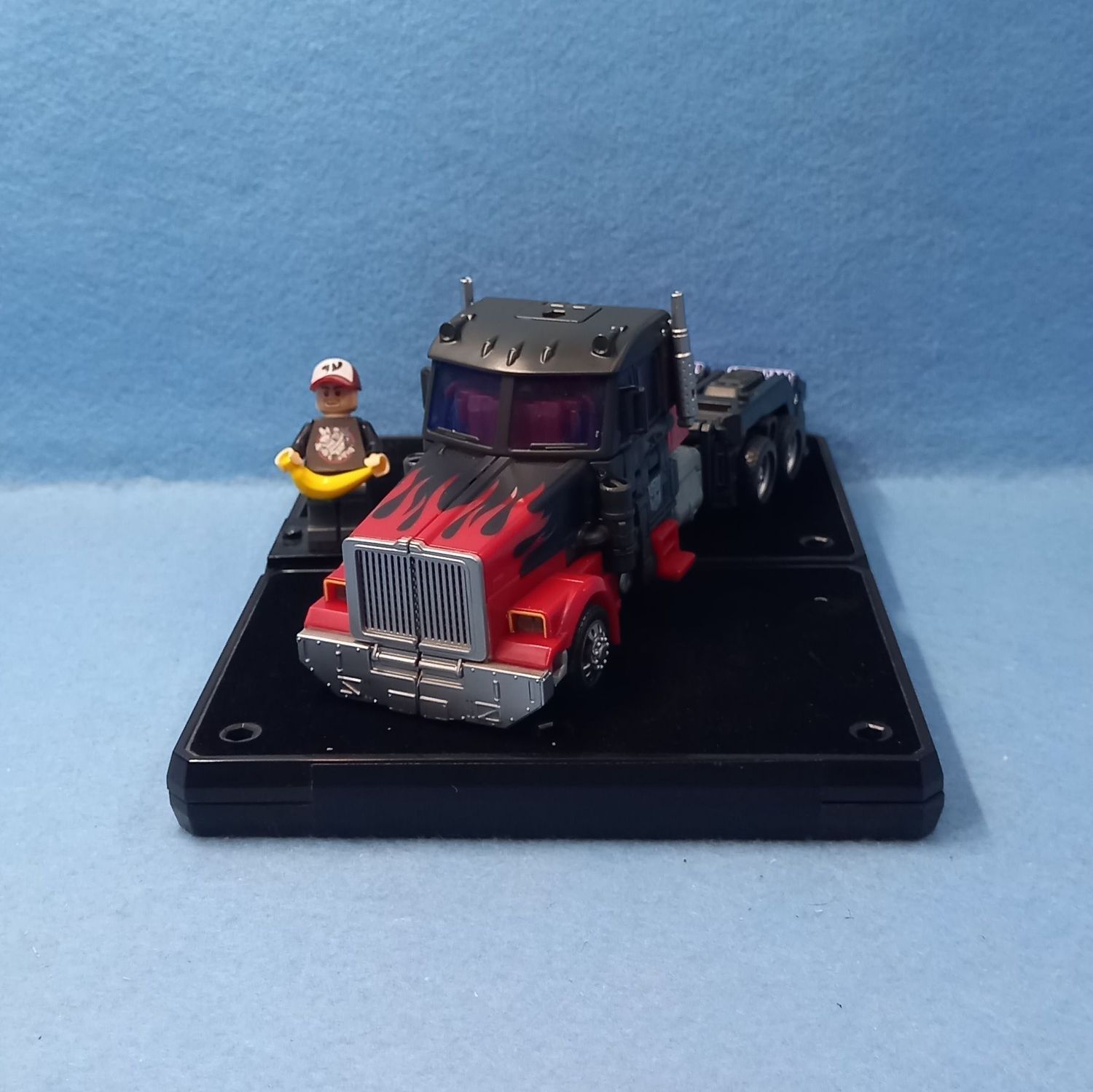 TRANSFORMERS OPTIMUS PRIME (P/O)