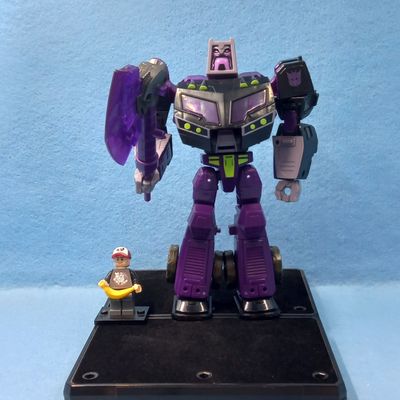 TRANSFORMERS MOTORMASTER (P/O)