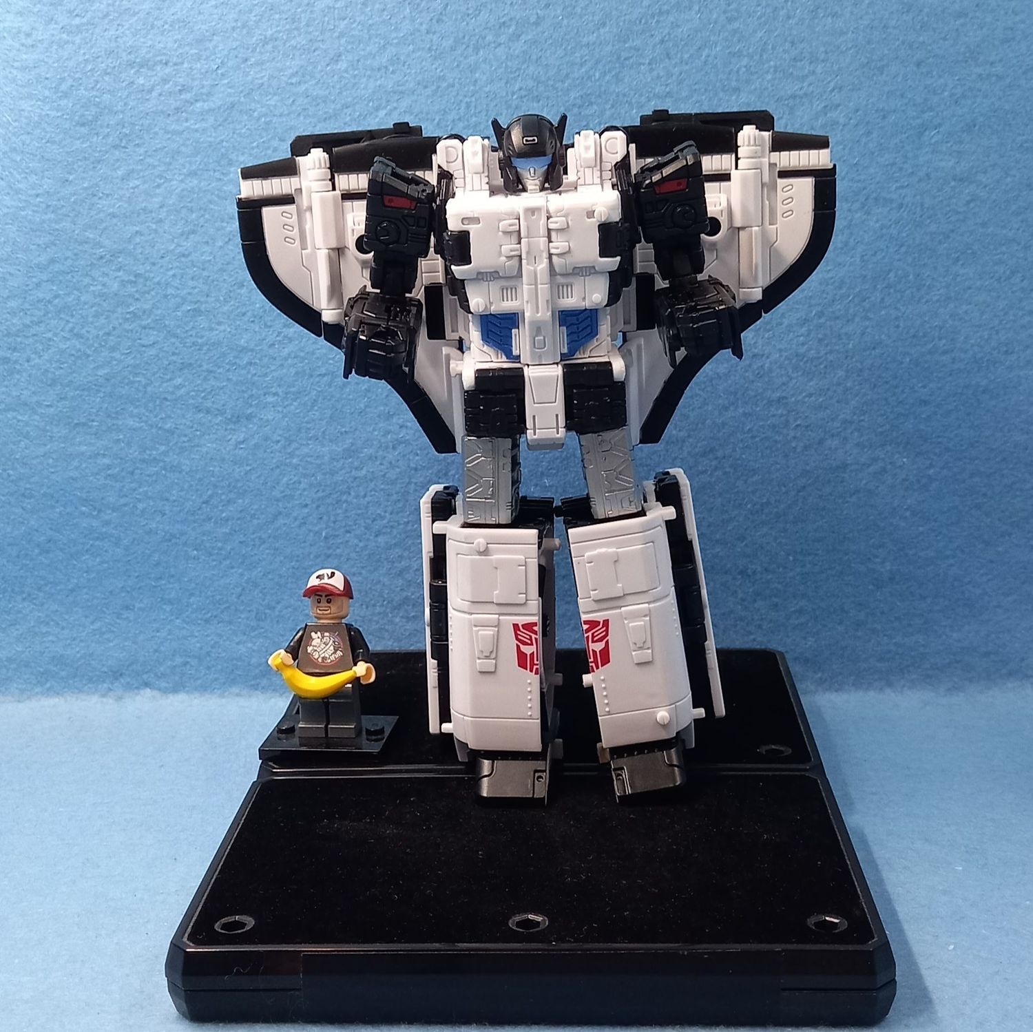 TRANSFORMERS GALAXY SHUTTLE (P/O)