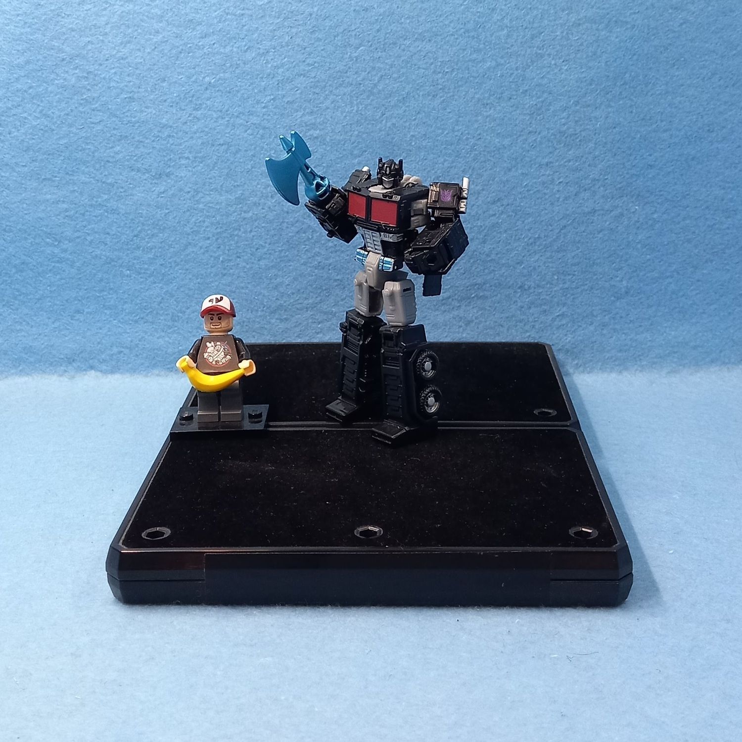 TRANSFORMERS NEMESIS PRIME (P/O)