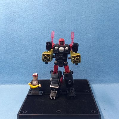 TRANSFORMERS ROAD PIG (P/O)