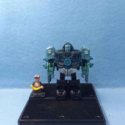 TRANSFORMERS MICRONUS (P/O)