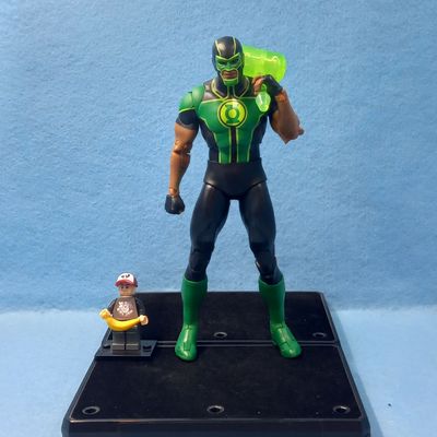 DC MULTIVERSE GREEN LANTERN (SIMON BAZ) (P/O)