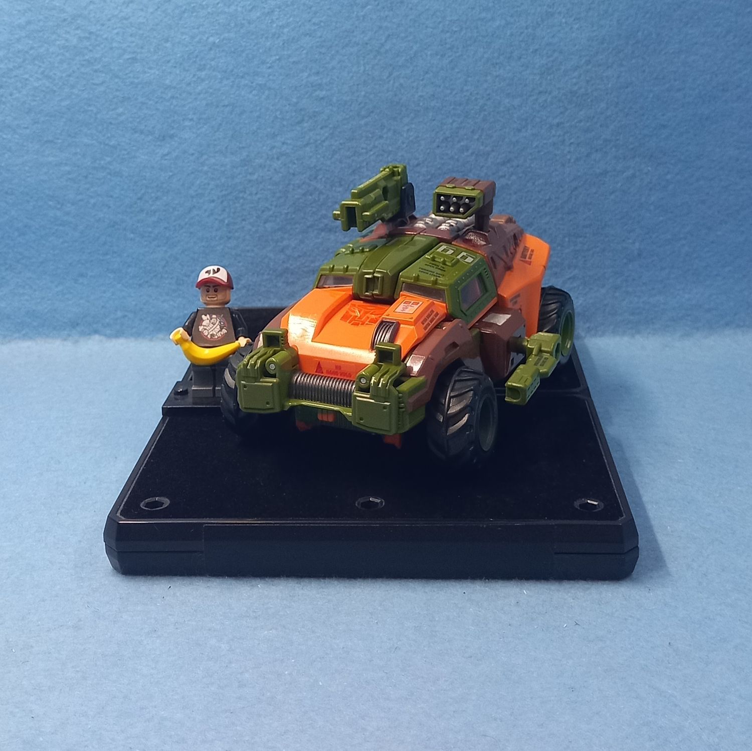 TRANSFORMERS ROADBUSTER (P/O)