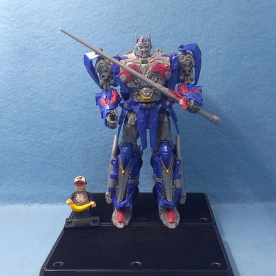 TRANSFORMERS OPTIMUS PRIME (P/O)