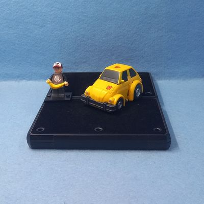 TRANSFORMERS BUMBLEBEE (P/O)