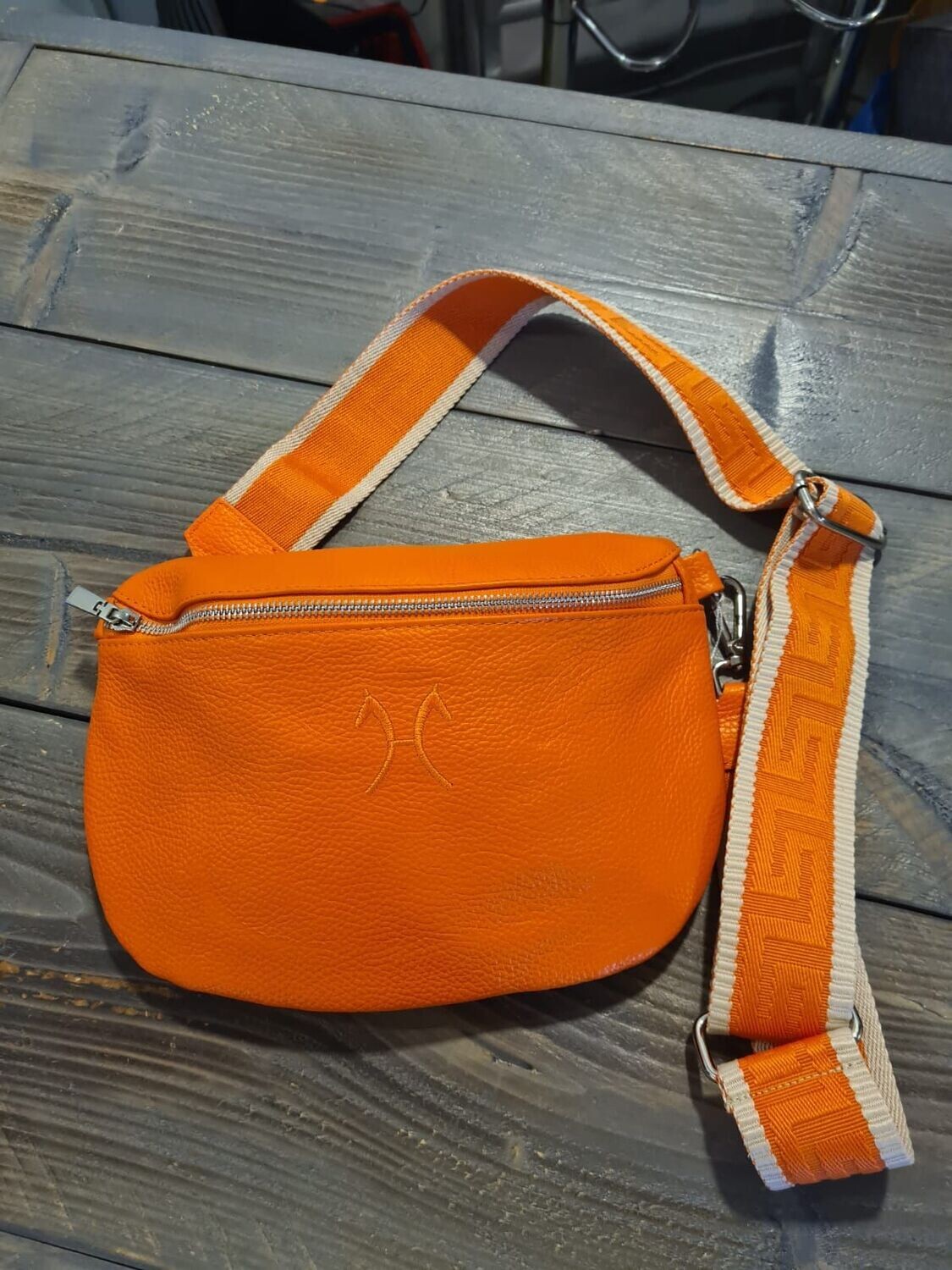Crossbody-bag
 "Hannoveraner"