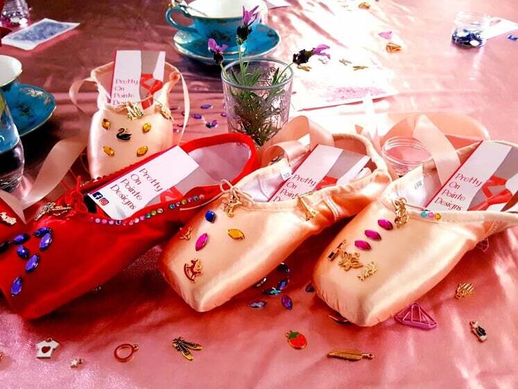 Pointe Party Decorator Kit 2 : ★ Pirouette Pair (2 Pointes)