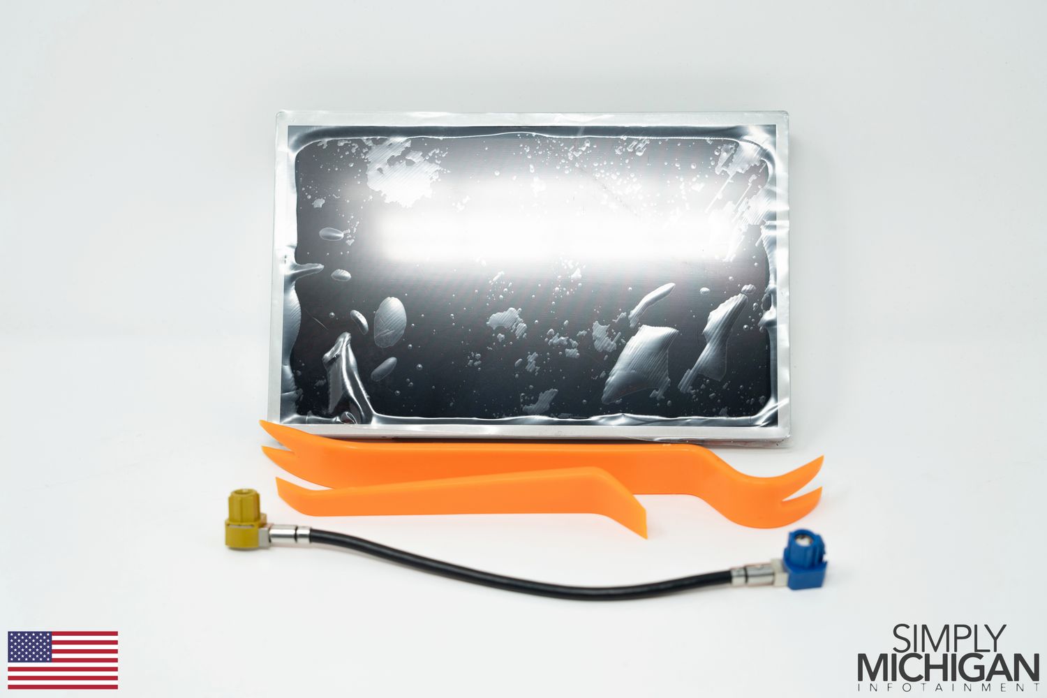 Sync 4 8.46" Display with Sync 3 Conversion Bracket