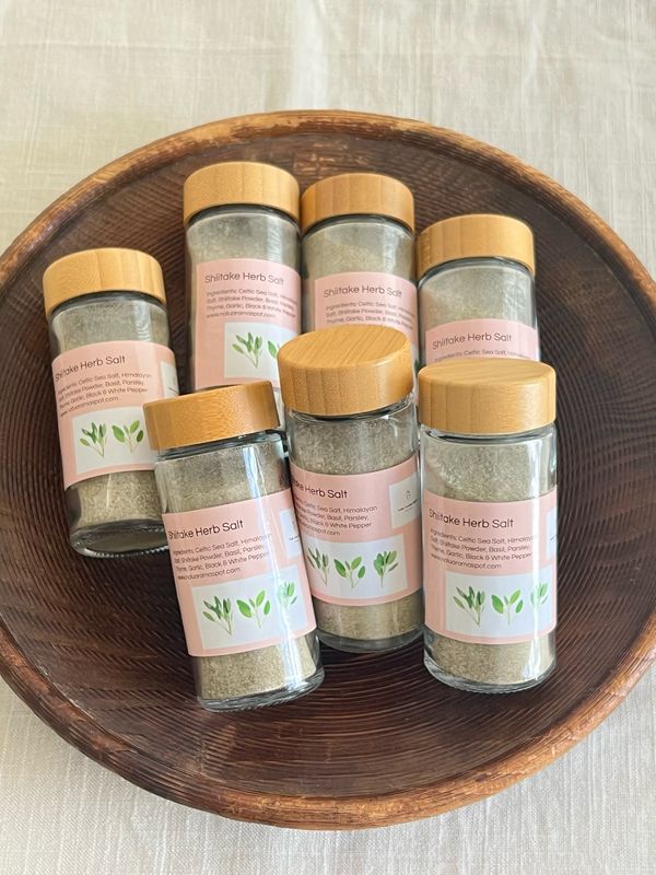 Shiitake Herb Salt With Spice Bottle