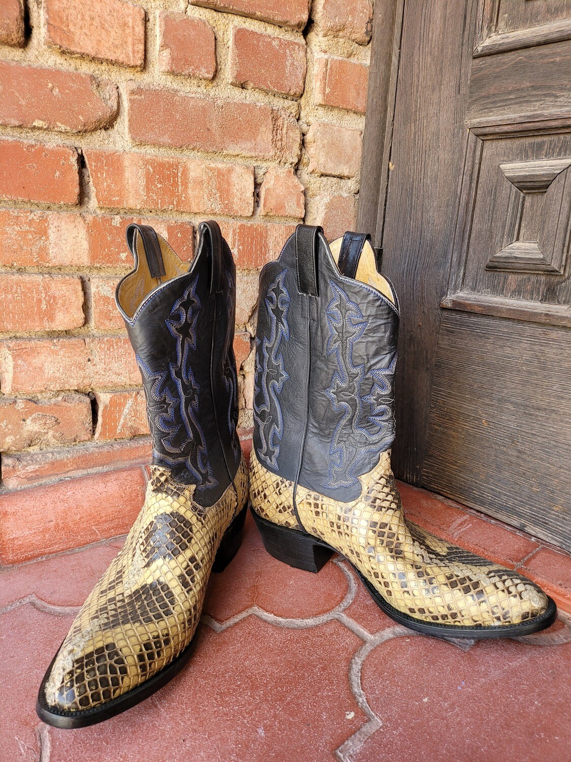 13E Mens Natural Anaconda Cowboy Boots Closeout/Pre Loved