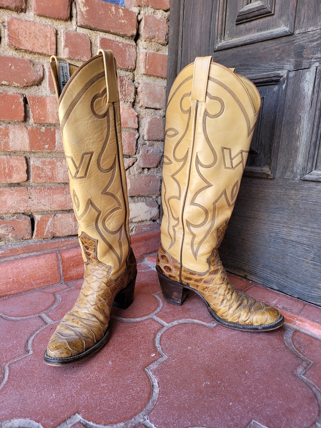 Anteater Boots Pre-ban (CLOSEOUT)
